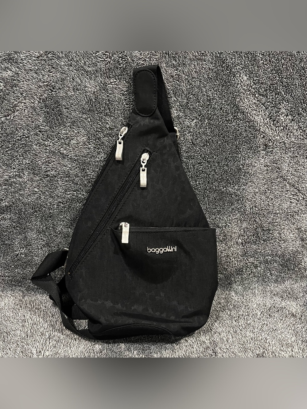 Baggallini black Mini Sling Bag